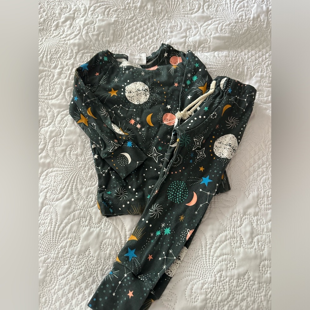 Solstice kids 18 month Lounge set